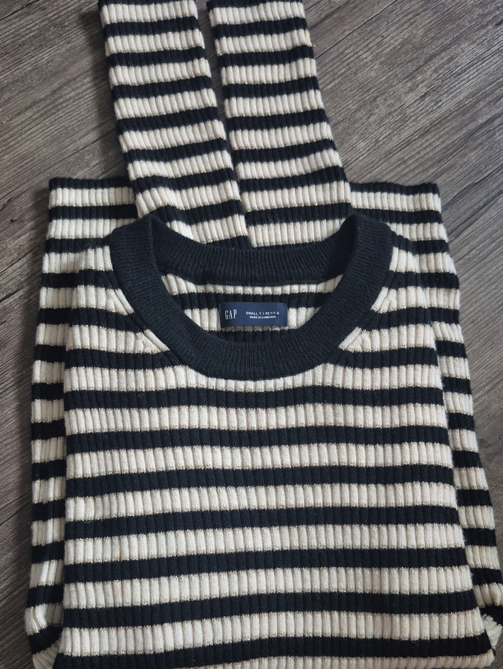GAP Black & Cream Striped Ribbed Crew Sweater